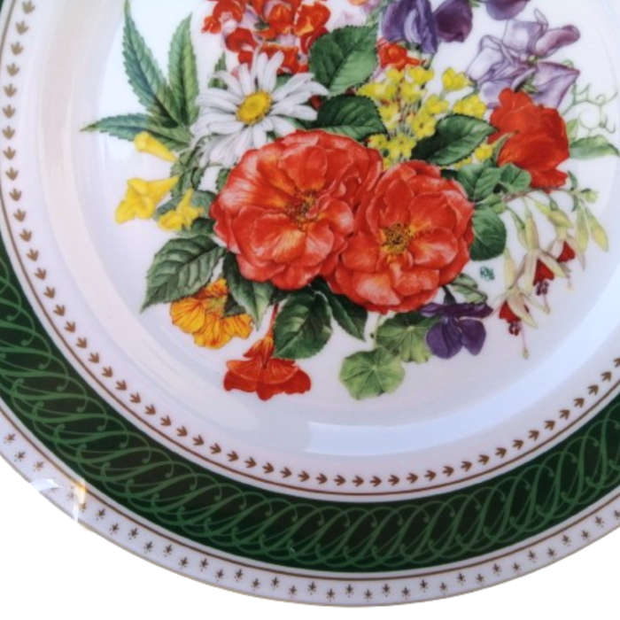 Royal Crown Derby Queen Mother`s 85th Royal Birthday Bouquet Plate, c. 1985