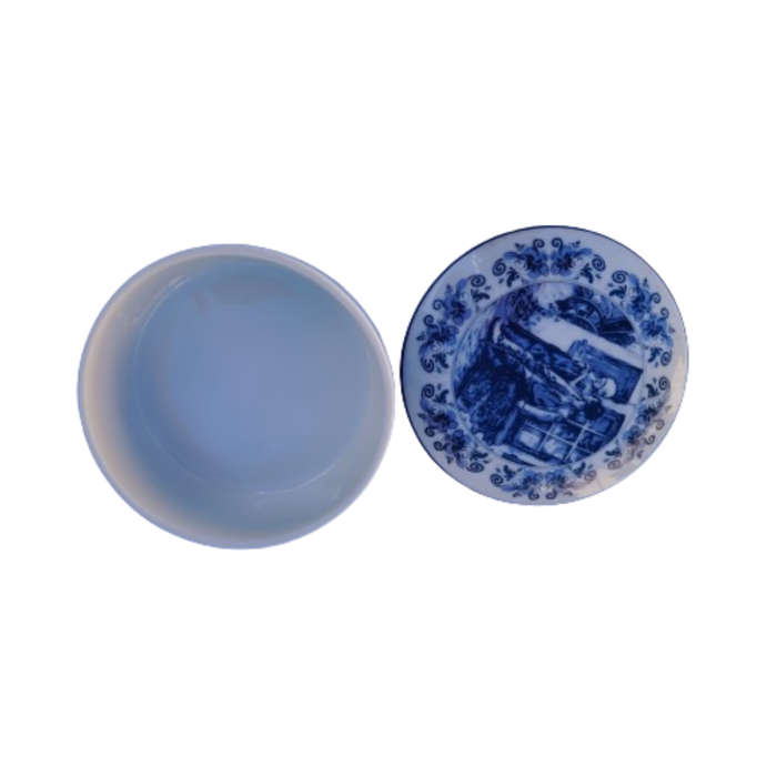 Delft Oude Molen The old Masters Loving Couple lidded dish