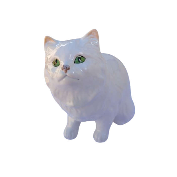 Sylvac Pottery White Persian Cat Sat with Green Eyes