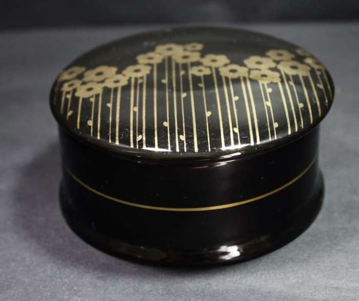 Sadler Black and Gold Trinket  or Powder Bowl