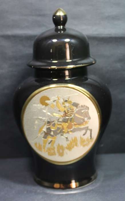 Chokin Japan Ginger Jar with Samurai Warrior Motif