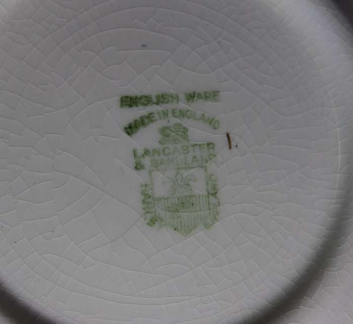 Lancaster and Sandland Teapot Stand