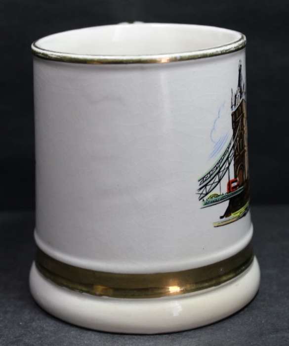 Tower Bridge Mug by Prince William Decorative 22 Carat Gold Trim