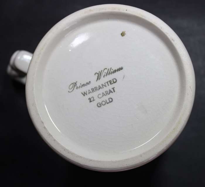 Tower Bridge Mug by Prince William Decorative 22 Carat Gold Trim