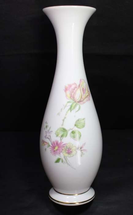 Elegant White with Gold Trim Footed Vase by Creidlitz Gemany