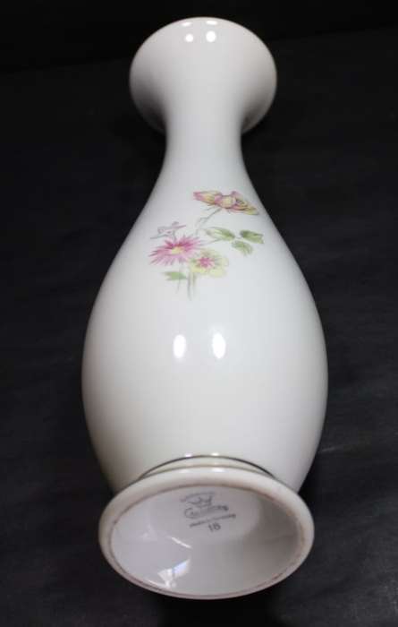 Elegant White with Gold Trim Footed Vase by Creidlitz Gemany