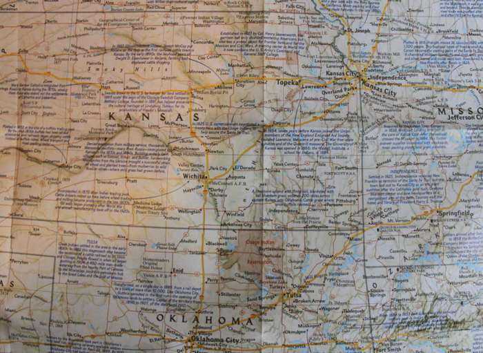 National Geographic Folded Map of The Central Plains of the USA September 1985