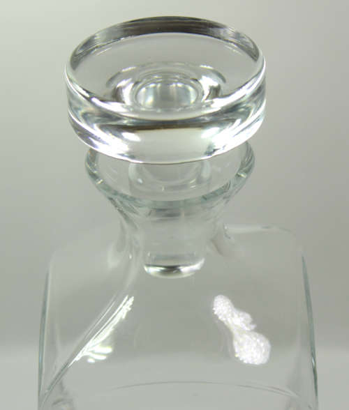 Oblong Styled Heavy Base Decanter with Flat Top Glass Stopper