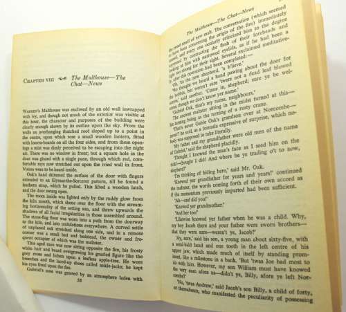 Far From The Madding Crowd by Thomas Hardy Penguin Classics Softcover Book