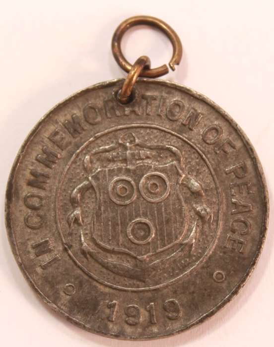 Cape Town `In Commemoration Of Peace 1919` Medallion VF20 Circulated