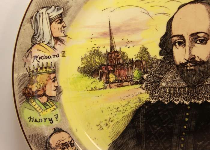Vintage Royal Doulton `Shakespeare`s Portrait` D5910 Wall Plate