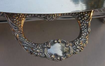 MAGNIFICENT ORNATE SILVER-PLATED RECTANGULAR LIDDED WARMING DISH HOLDER WITH GLASS INNER