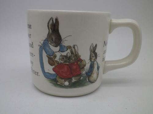 PETER RABBIT MUG! Wedgwood,  ETRURIA & BARLASTON, ENGLAND