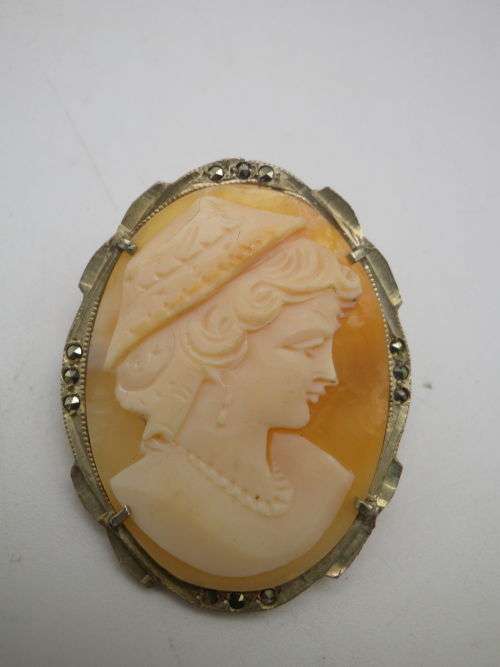 Italian Silver & Marcasite Cameo Pendant or brooch. 800 Silver Purity. Genuine shell 3.5cm.