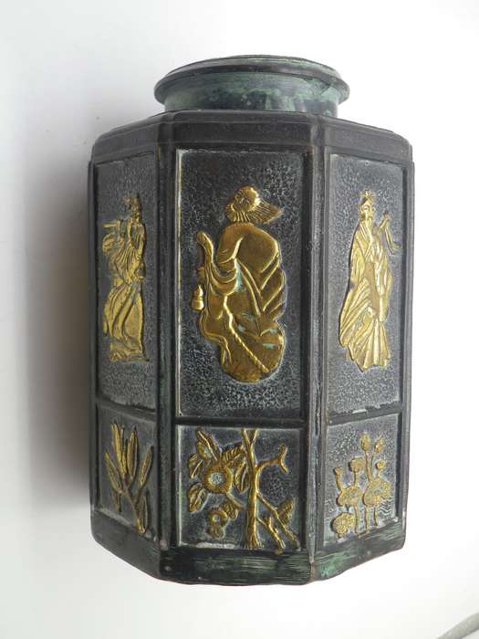 Chinese Bronze and Brass Vintage Tea caddy. Fabulous detail