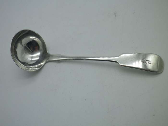 Edinburgh 1848 SILVER SAUCE LADLE. Maker: James and Walter Marshall. 14cm. 30grms