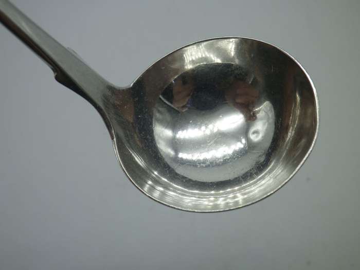 Edinburgh 1848 SILVER SAUCE LADLE. Maker: James and Walter Marshall. 14cm. 30grms