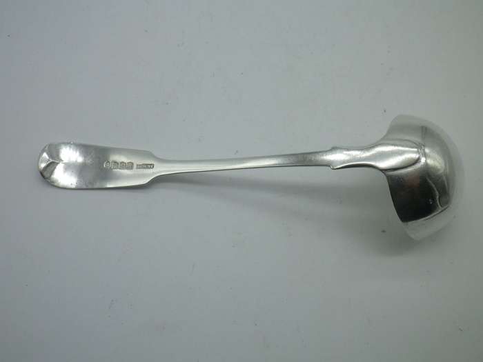 Edinburgh 1848 SILVER SAUCE LADLE. Maker: James and Walter Marshall. 14cm. 30grms