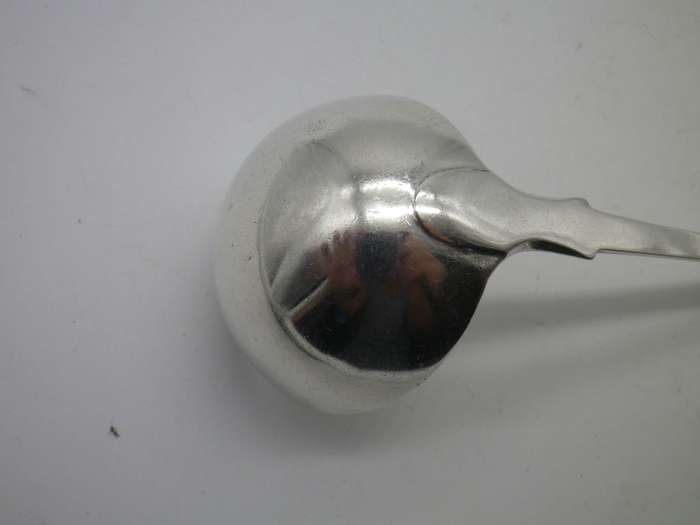 Edinburgh 1848 SILVER SAUCE LADLE. Maker: James and Walter Marshall. 14cm. 30grms