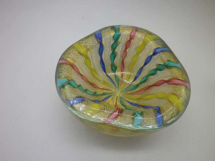 Mid Century Italian Latticino & Gold Art Glass Small bowl. 11 x 5cm BEAUTIFUL!!
