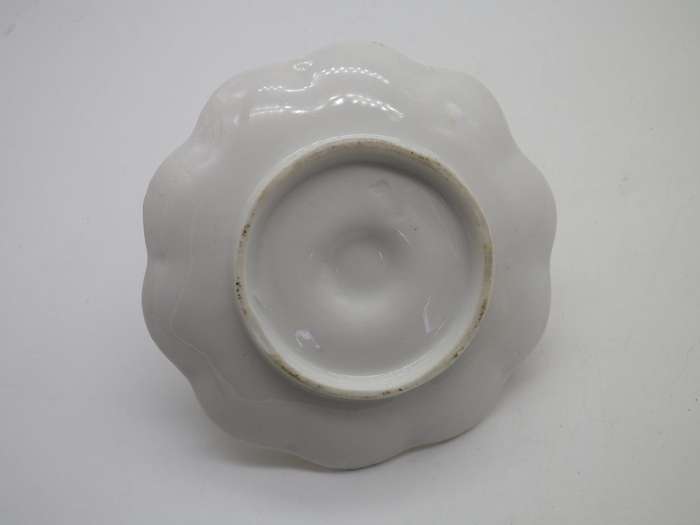 Vintage PORCELAIN HAND PAINTED BLUSHWARE ring holder