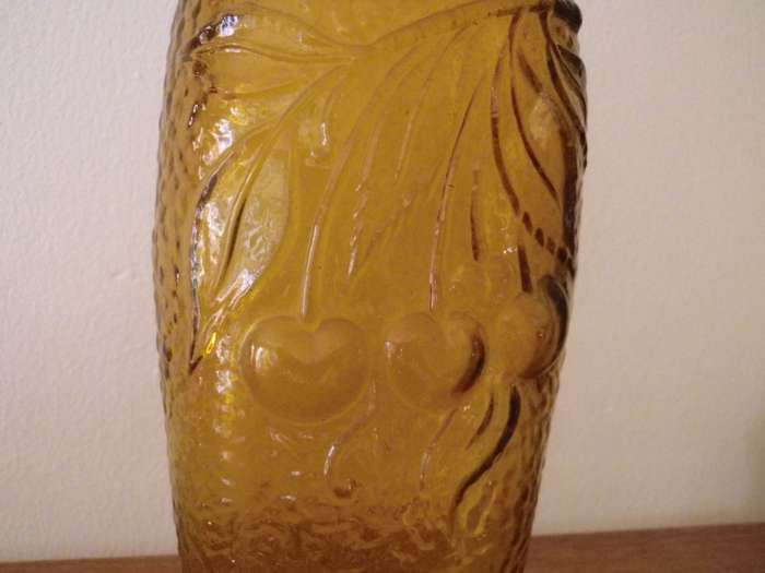 Vintage Mid century Italian Amber Pressed Glass Genie Bottle Empoli Bath Salts Bottle/decanter