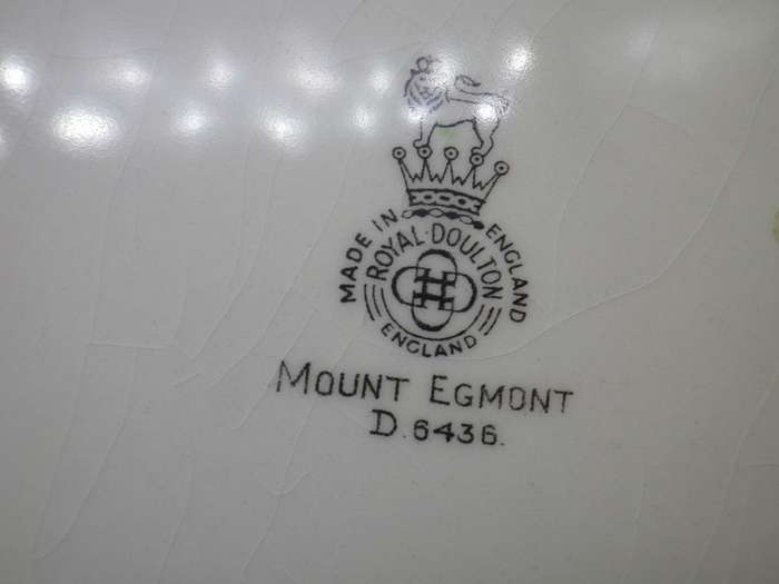 Vintage Royal Doulton Mount Egmont Display Plate D 6436 26cm