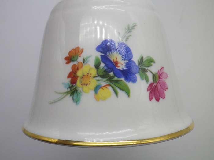 Ceramic Bell STAFFORDSHIRE, ENGLAND, fine bone china with pretty floral detail
