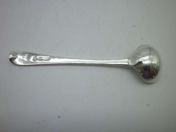 GEORGE III London 1801 silver salt or condiment spoon Makers William Eley I & William Fearn 10cm 11g