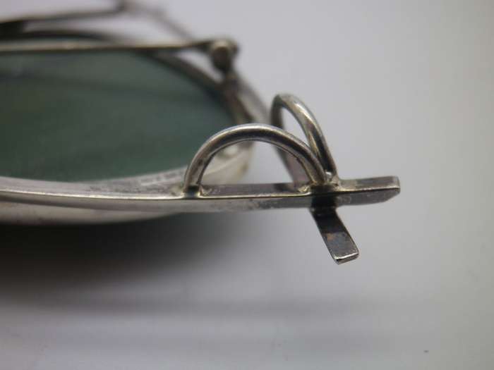 Sterling Silver & Malachite Modernist Pendant or brooch. 7x4.5 21.4g