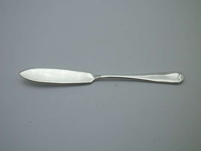 Hallmarked SILVER Pate Knife. Birmingham 1938. Edward Viners. 13g. 12.5 cm