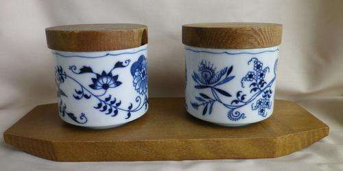 FAB! Rather unusual Blue & white ceramic 2-pot jam set on wooden base, BLUE DANUBE design, Japan