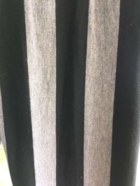 Black and grey stripe leggings