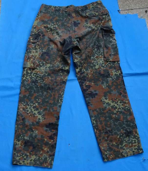 Original German Army Bundeswehr camo Trousers size 45,5X112 cm (11c/11)