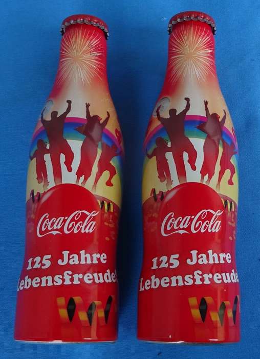 2 Coca Cola Aluminium Collector´s bottles, unopened  (T/16)