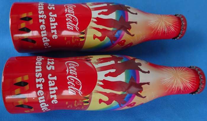 2 Coca Cola Aluminium Collector´s bottles, unopened  (T/16)