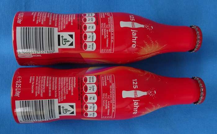 2 Coca Cola Aluminium Collector´s bottles, unopened  (T/16)