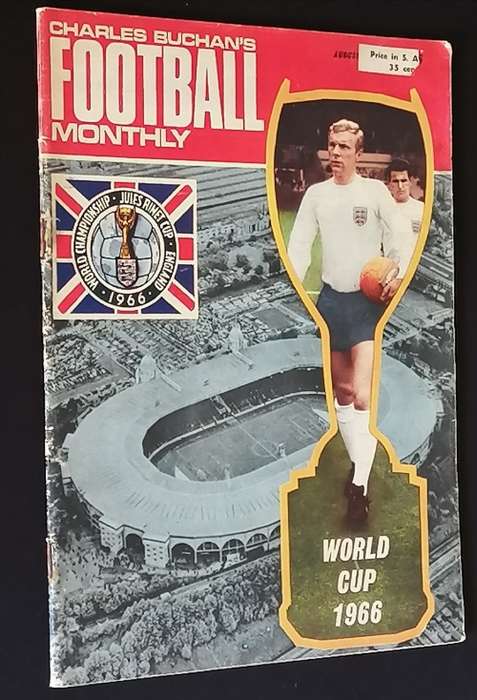 CHARLES BUCHAN`S FOOTBALL MONTHLY WORLD CUP EDITION 1966 WITH INSERT