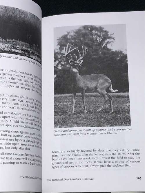 THE WHITETAIL DEAR HUNTER`S ALMANAC BY JOHN WEISS