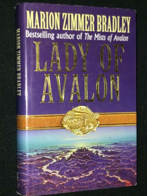 LADY OF AVALON BY MARION ZIMMER BRADLEY