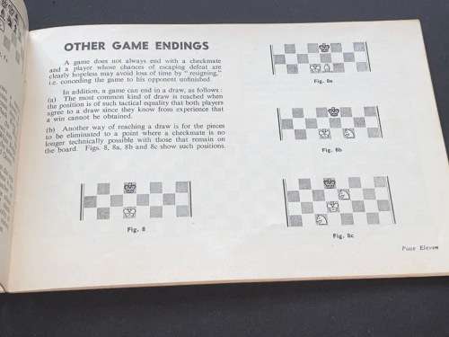 KNOW THE GAME OF CHESS - PRODUCED FOR THE BRITISH CHESS FEDERATION 1950`S