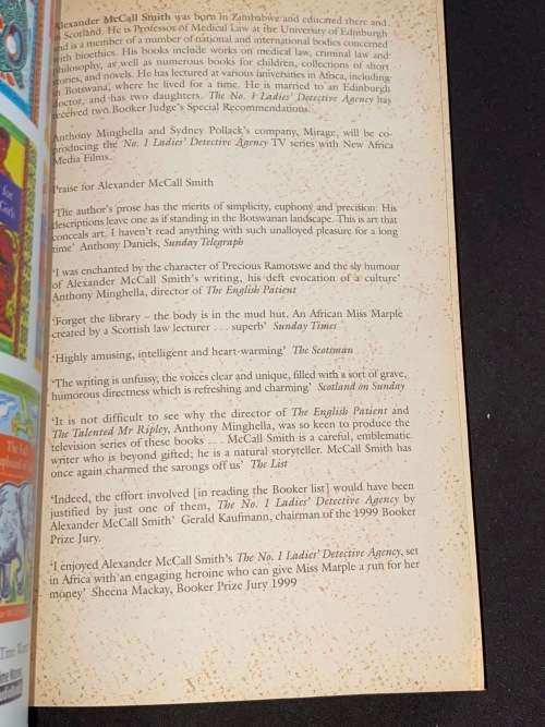 THE NO.1 LADIES` DETECTIVE AGENCY BY ALEANDER MCCALL SMITH SIGNED