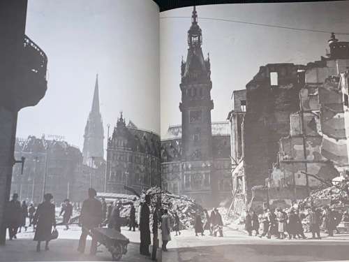 MEHR ALS EIN HAUFEN STEINE HAMBURG 1945-1949
