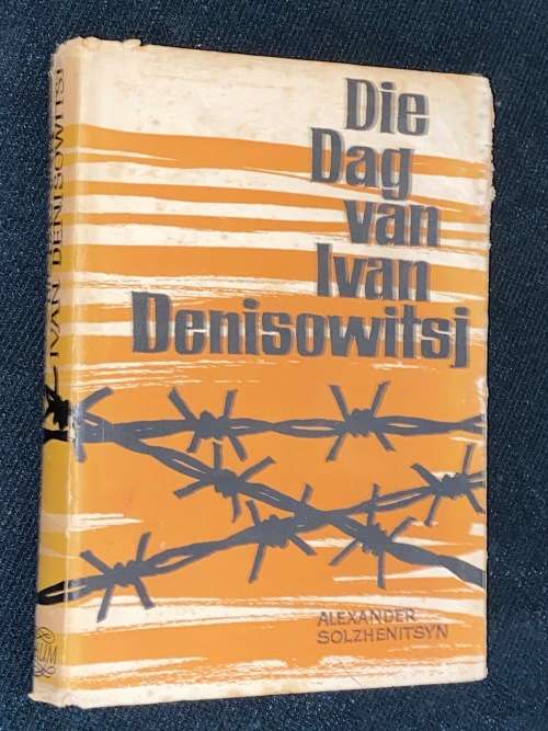 DIE DAG VAN IVAN DENISOWITSJ - ALEXANDER SOZHENITSYN