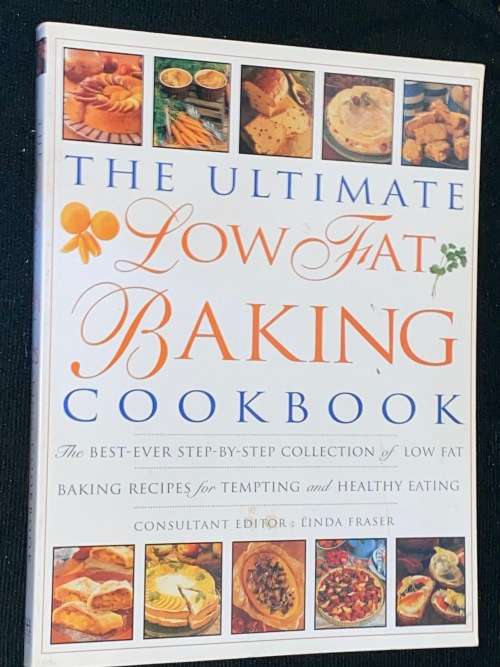 THE ULTIMATE LOW FAT BAKING COOK BOOK