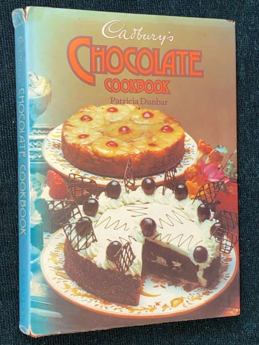 CADBURY`S CHOCOLATE COOKBOOK BY PATRICIA DUBAR