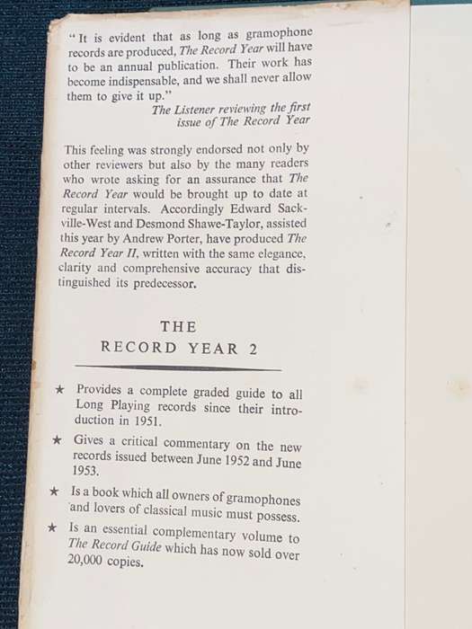 THE RECORD YEAR 2 A GUIDE TO THE YEAR`S GRAMOPHONE RECORDS