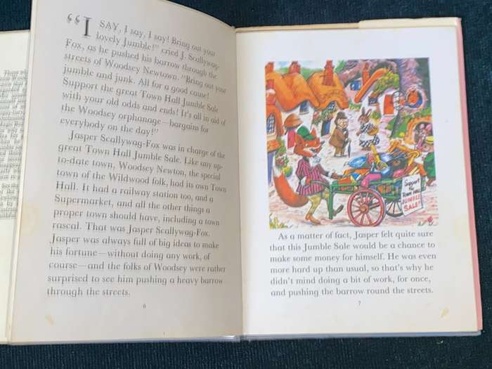 A WOODSEY NEWTON LIBRARY BOOK THE MAGIC BOX OF SCALLYWAG FOX