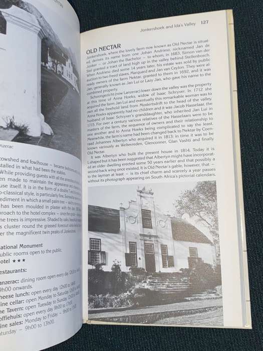 A CONCISE GUIDE TO CAPE DUTCH HOUSES BY PHILLIDA BROOKE SIMONS