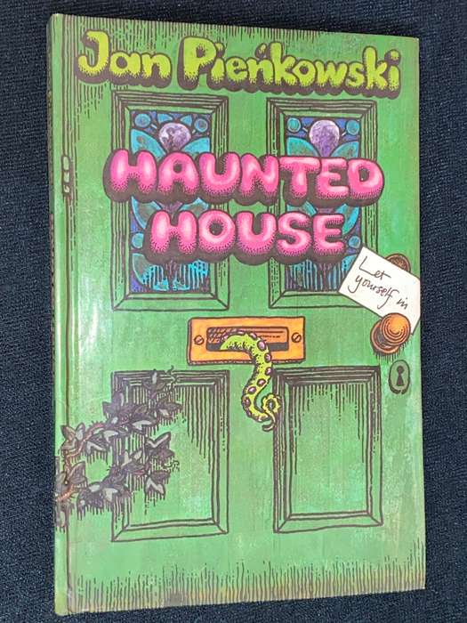 JAN PIENKOWSKI HAUNTED HOUSE POP UP BOOK